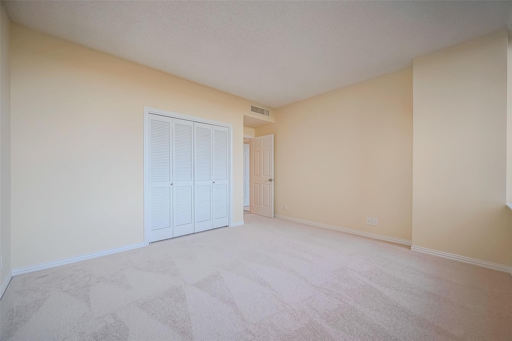 14 Greenway Plaza - Photo 18