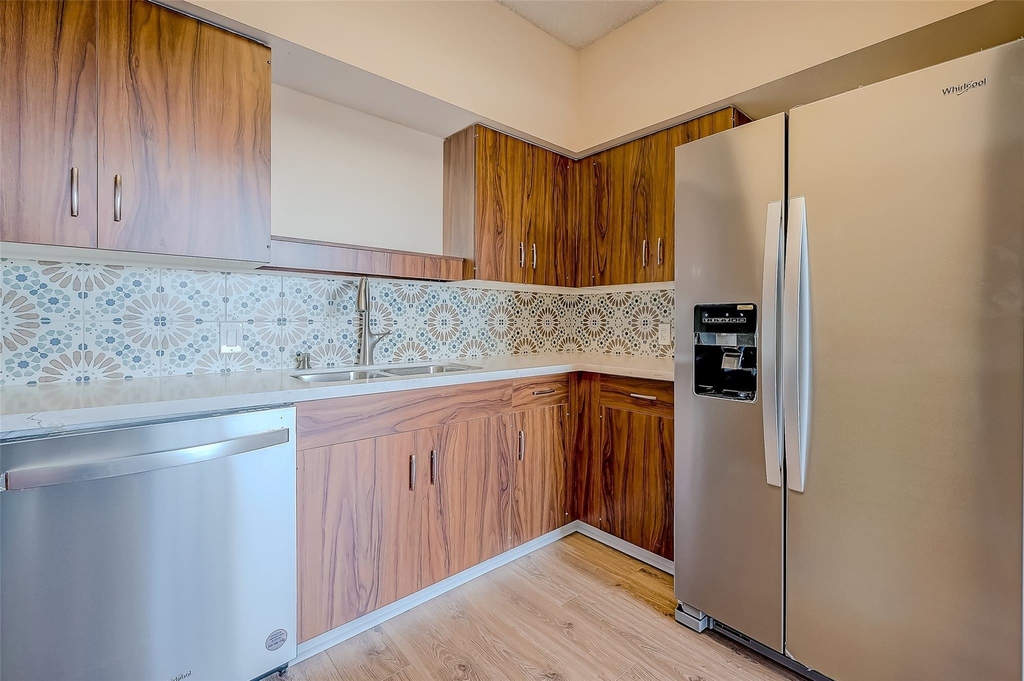 14 Greenway Plaza - Photo 10