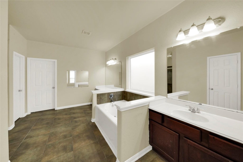 20803 Fair Walnut Way - Photo 9