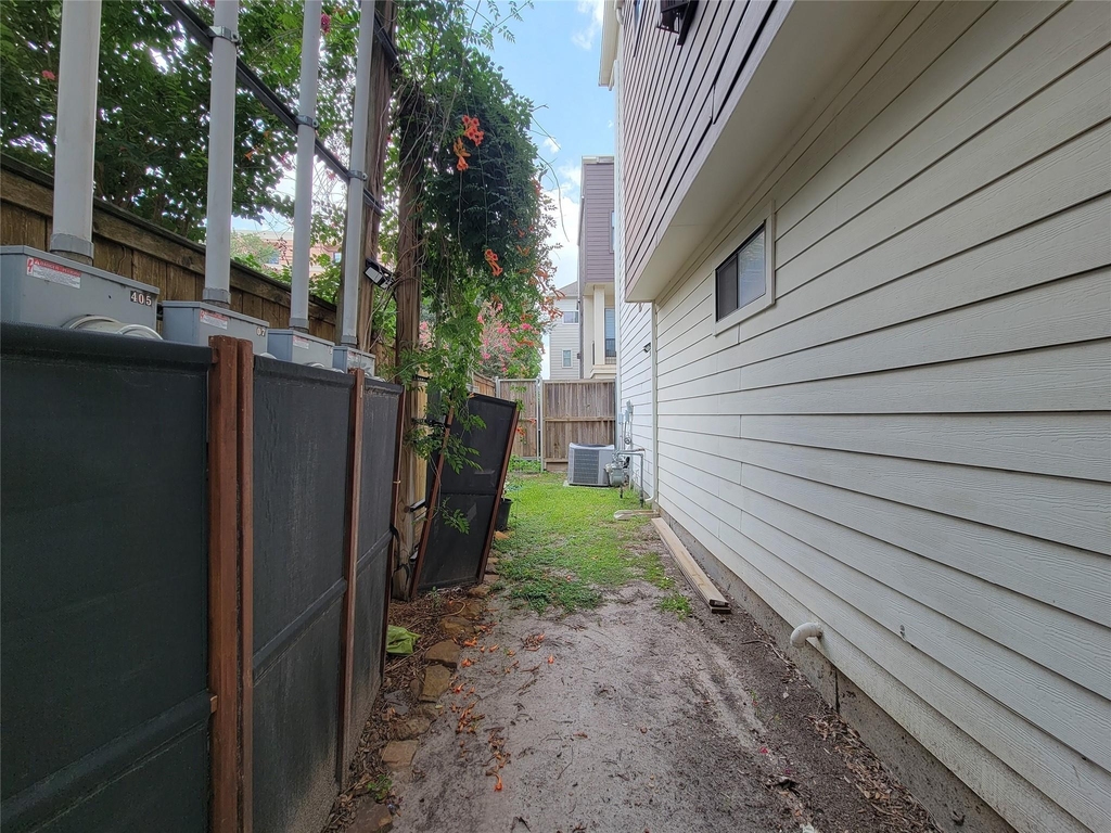 403 Jackson Hill Street - Photo 6