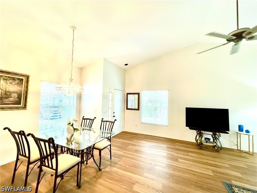 685 Windsor Square - Photo 12