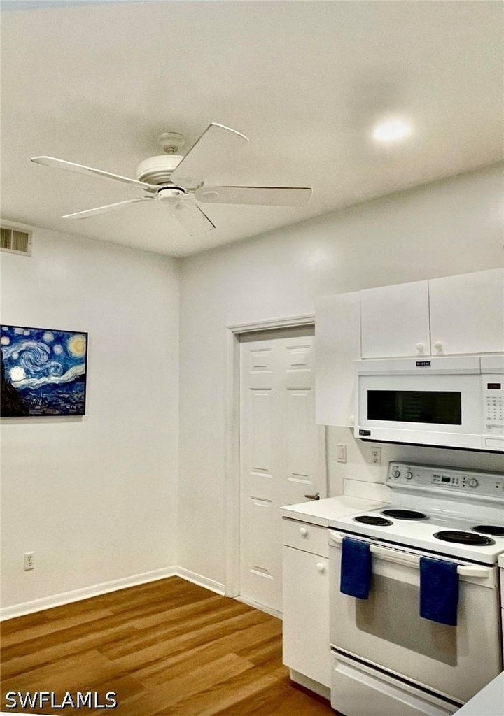 685 Windsor Square - Photo 37