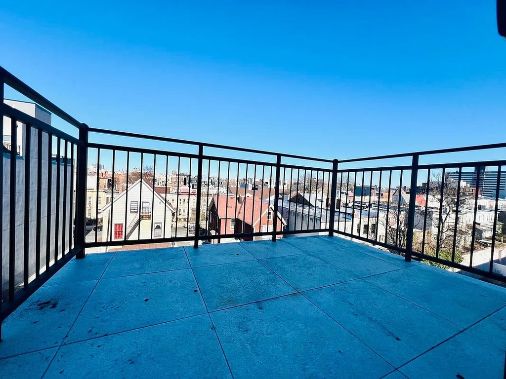 317 Winthrop Street - Photo 6