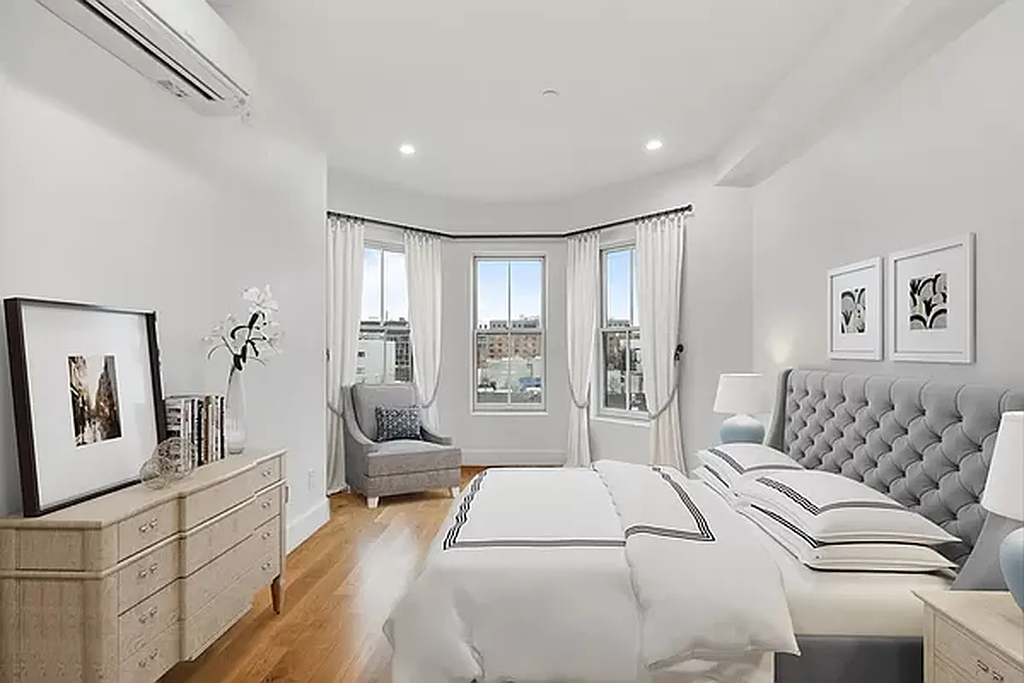 317 Winthrop Street - Photo 4