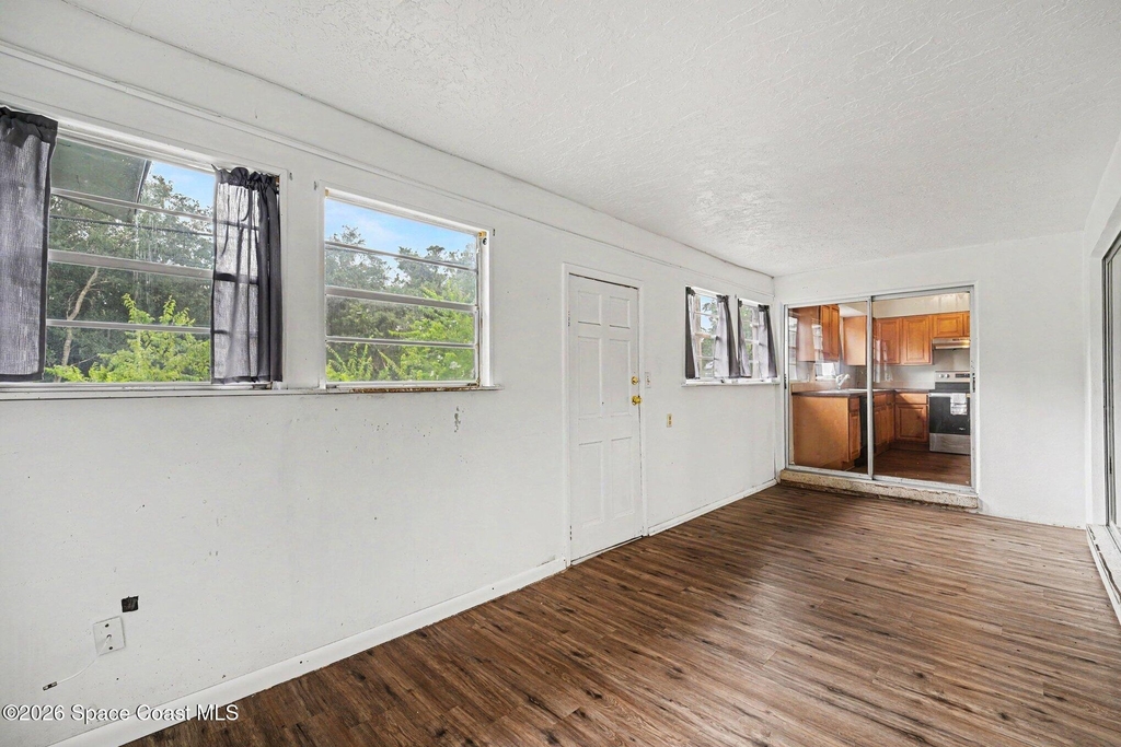 2425 Heritage Drive - Photo 6