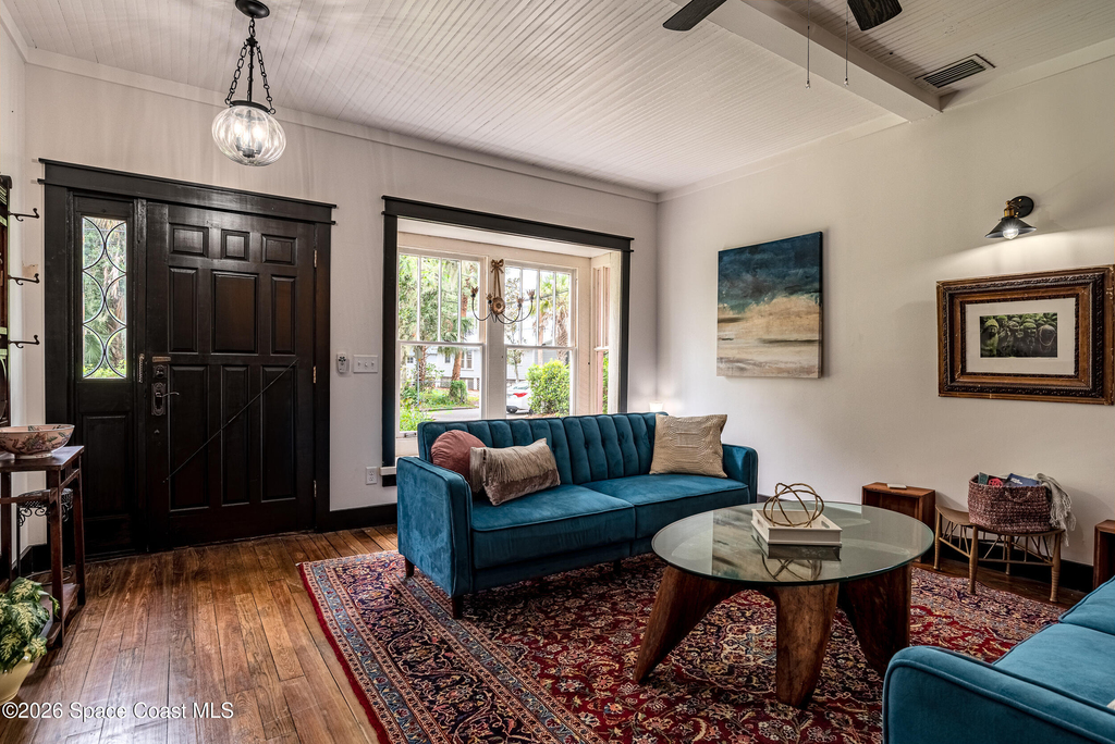1211 Houston Street - Photo 3