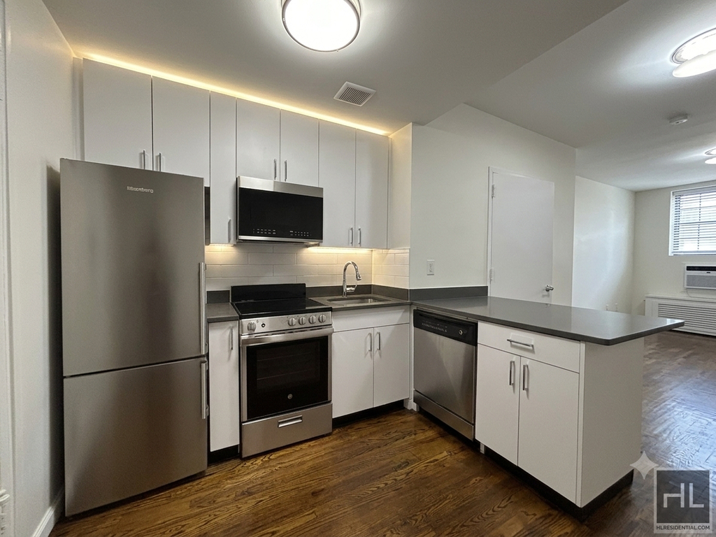 West 73rd Street - Photo 1