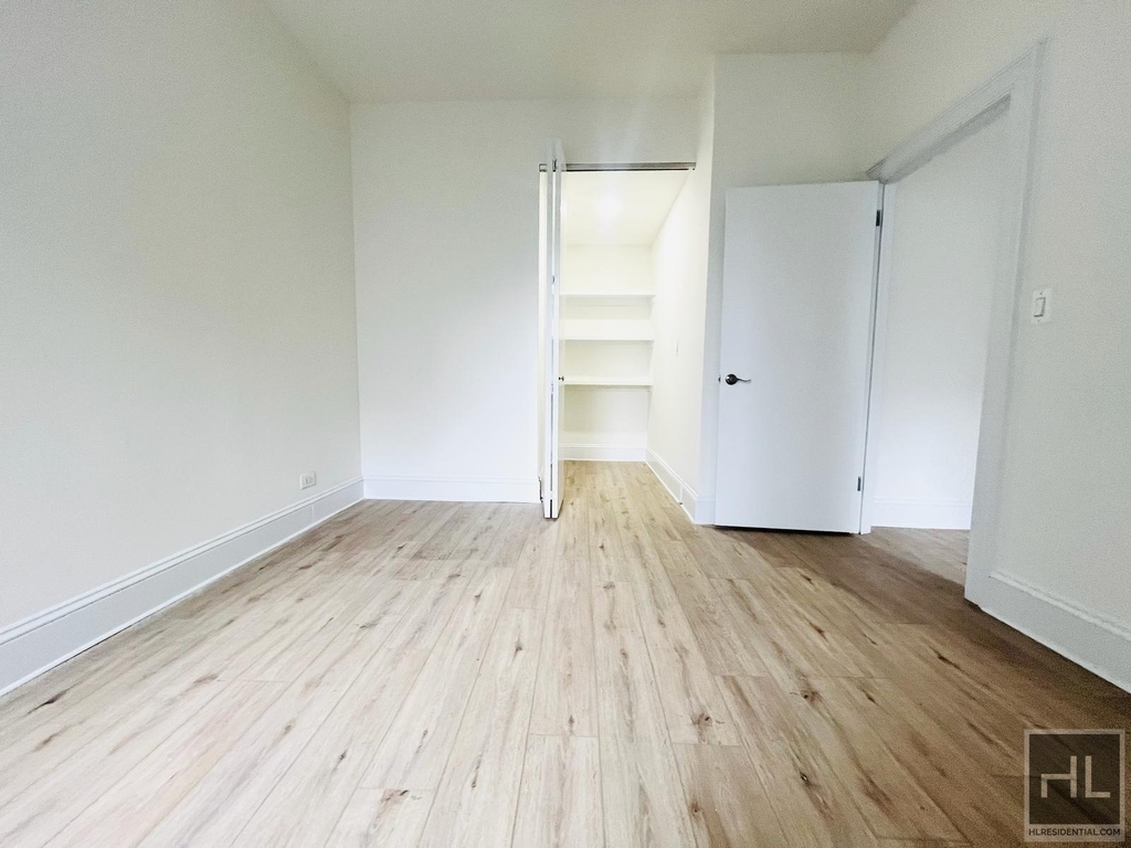 West 34th Street - Photo 2