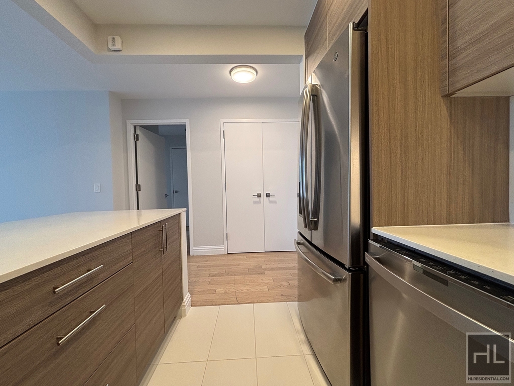 West 48th Street - Photo 2