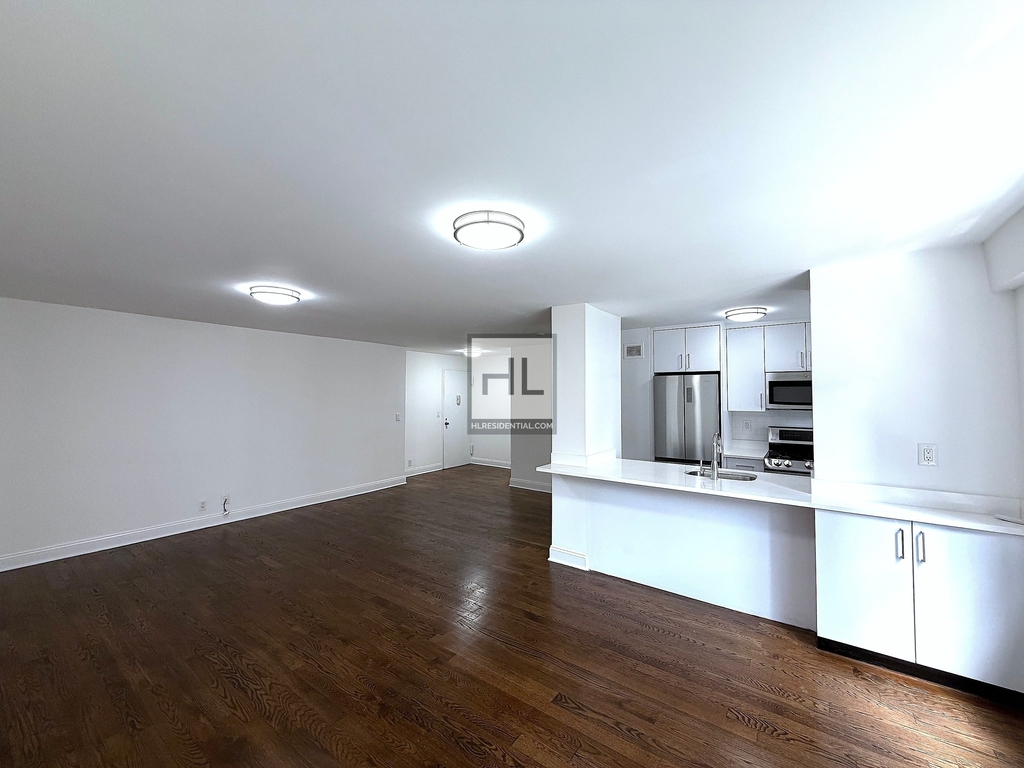 East 56th Street - Photo 0