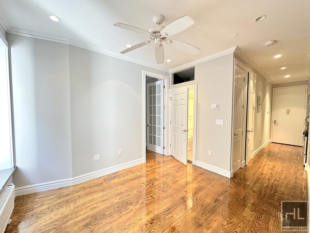 East 13th Street - Photo 2