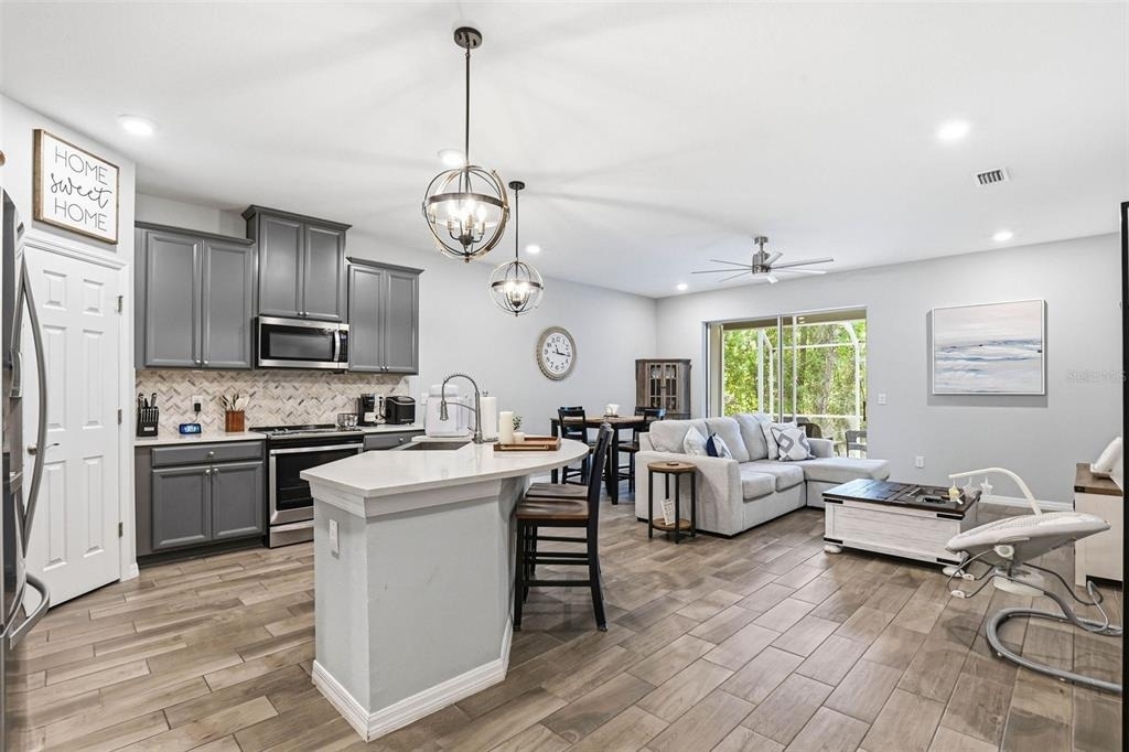 2818 Grand Kemerton Place - Photo 3