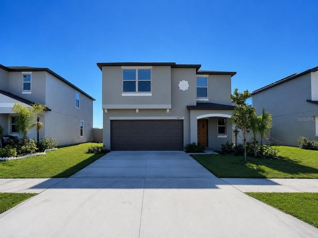 16717 Delia Street - Photo 0