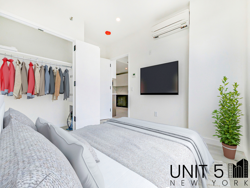 388 Vernon Avenue - Photo 2