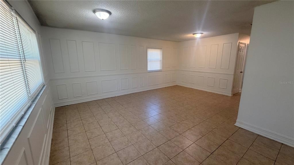 625 19th Street - Photo 4