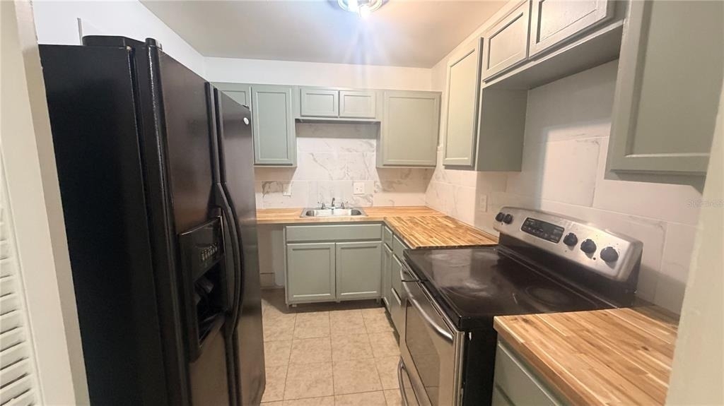 625 19th Street - Photo 8
