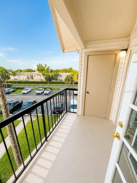 1908 Lake Atriums Circle - Photo 11