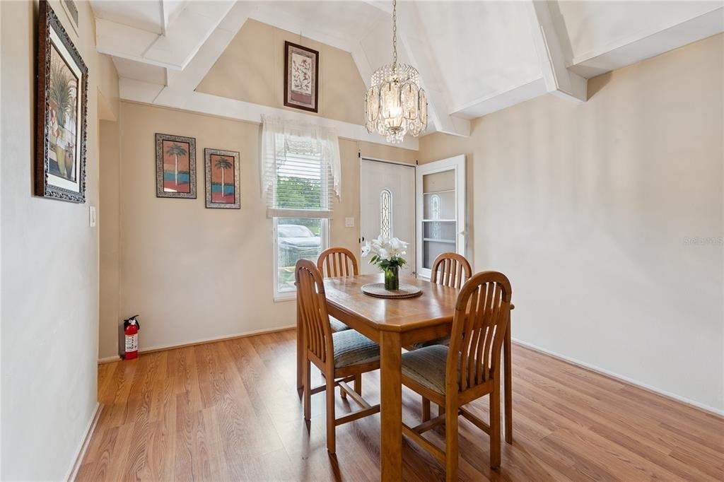 3821 Club Circle - Photo 6