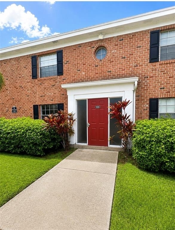 1452 Holden Avenue - Photo 0