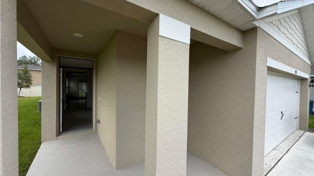 1511 Catbriar Way - Photo 2