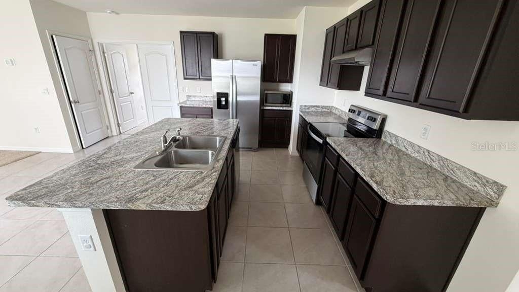 1511 Catbriar Way - Photo 6