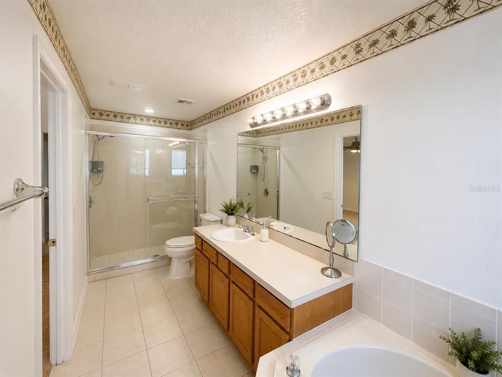320 Paradise Woods Place - Photo 5