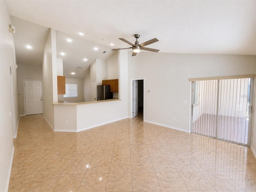 320 Paradise Woods Place - Photo 8