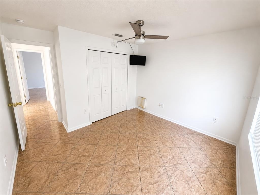 320 Paradise Woods Place - Photo 4