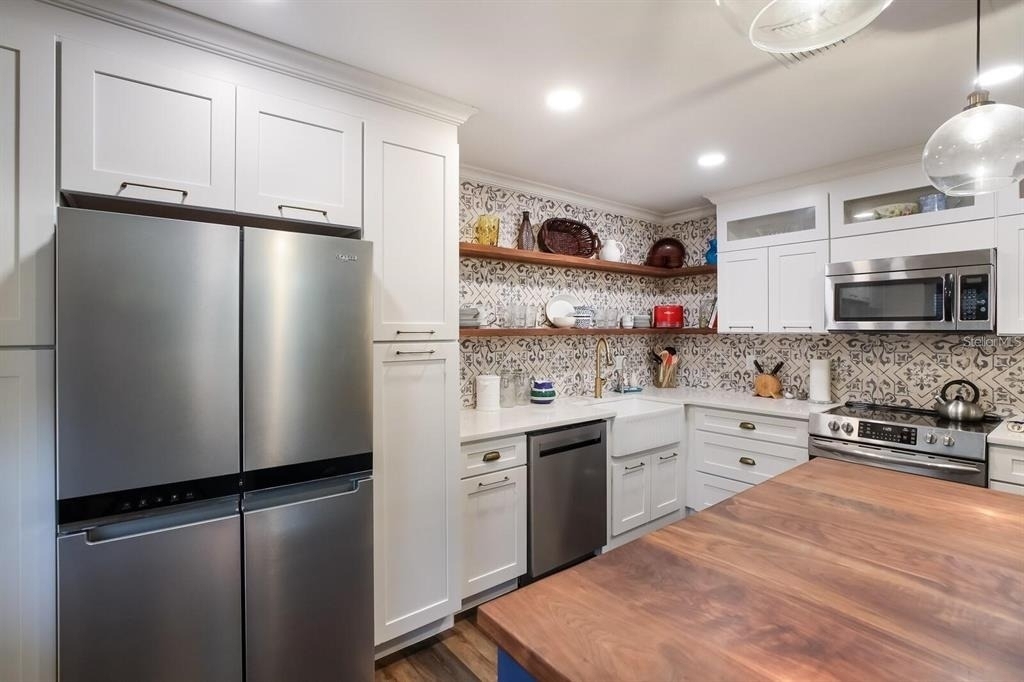 5400 34th Street W - Photo 1
