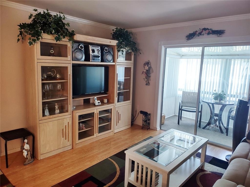 1815 Sunny Drive - Photo 2