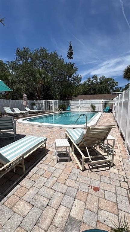 500 N Jefferson Avenue - Photo 1