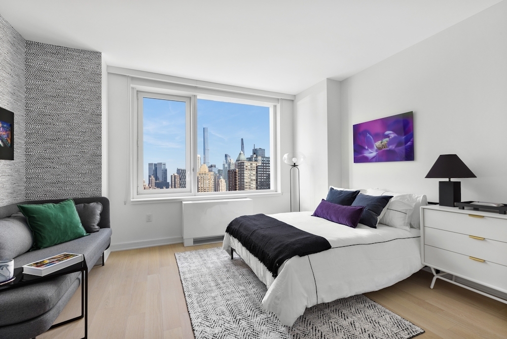 West 38th St & 11th Ave - Photo 1