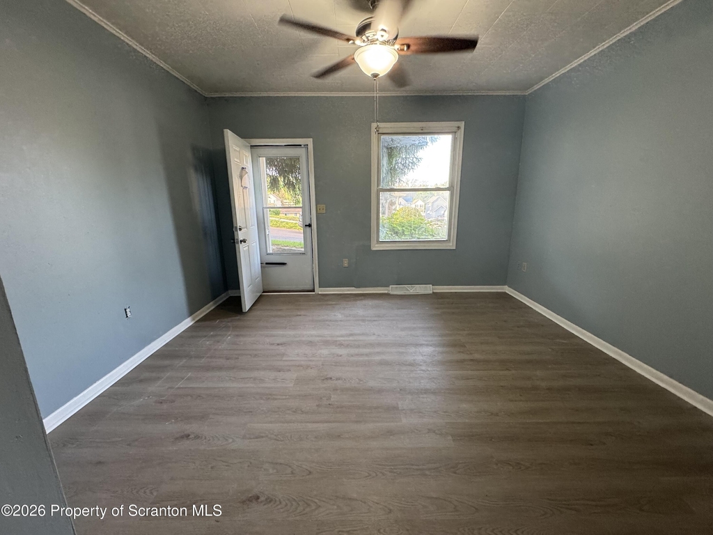 233 Reese Street - Photo 3