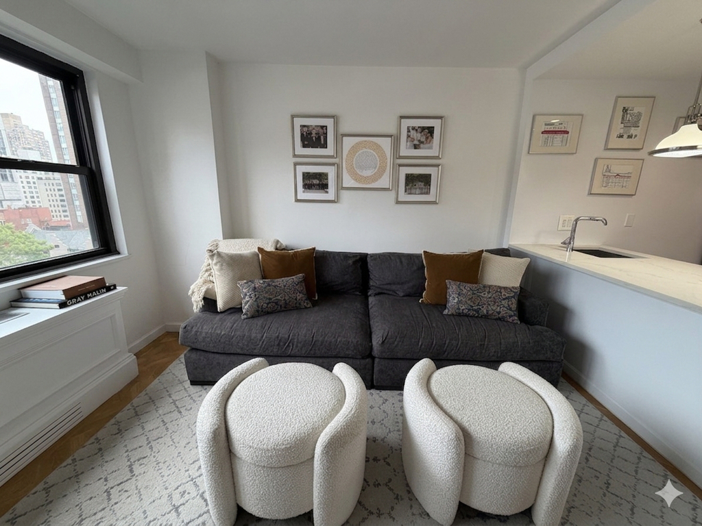 315 East 86th Street - Photo 1