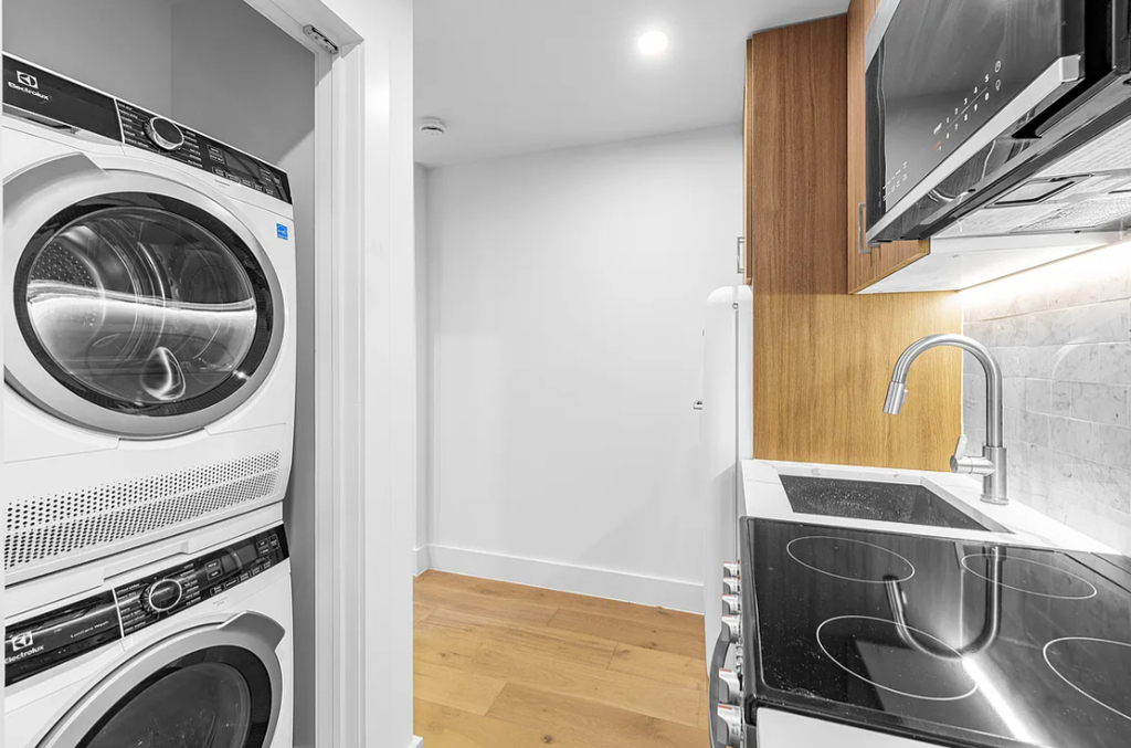 236 West 15th Street - Photo 0
