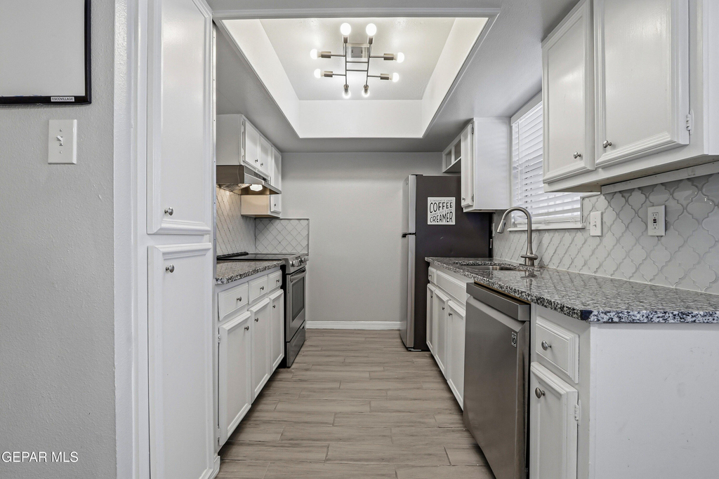 6700 Escondido Drive - Photo 4