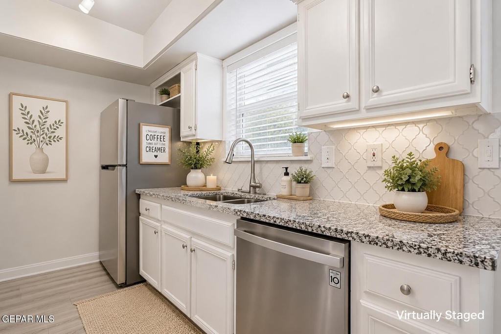 6700 Escondido Drive - Photo 10