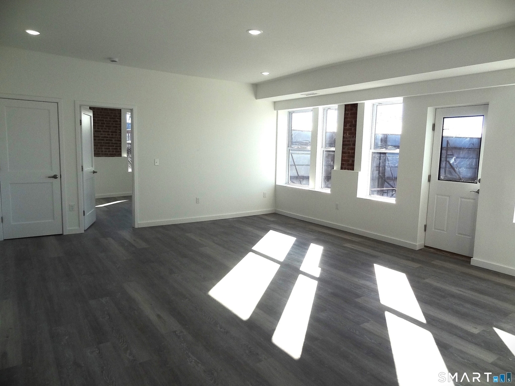 2806 Fairfield Avenue - Photo 0