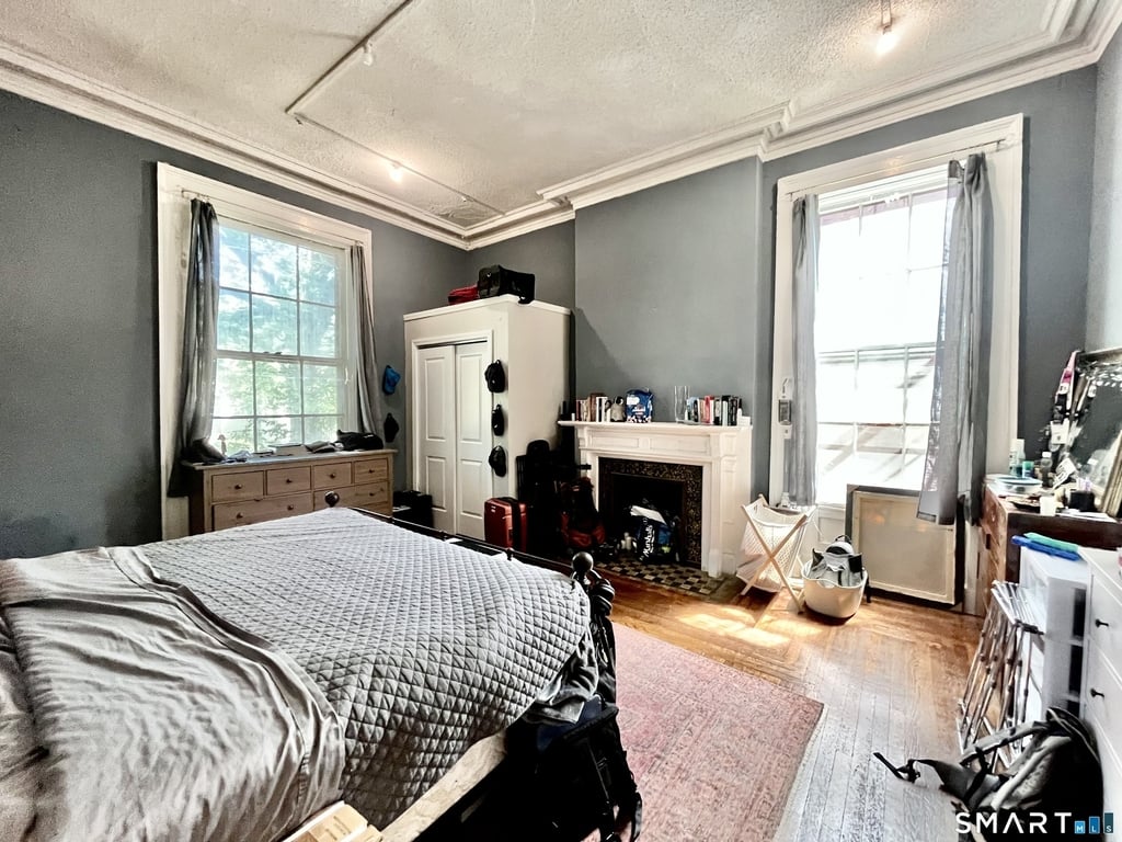 546 Chapel Street - Photo 9