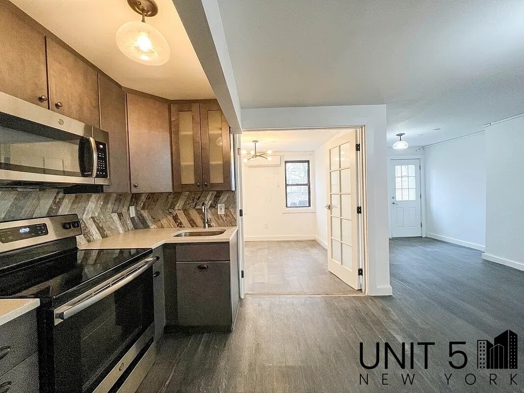 1114 Halsey Street - Photo 0