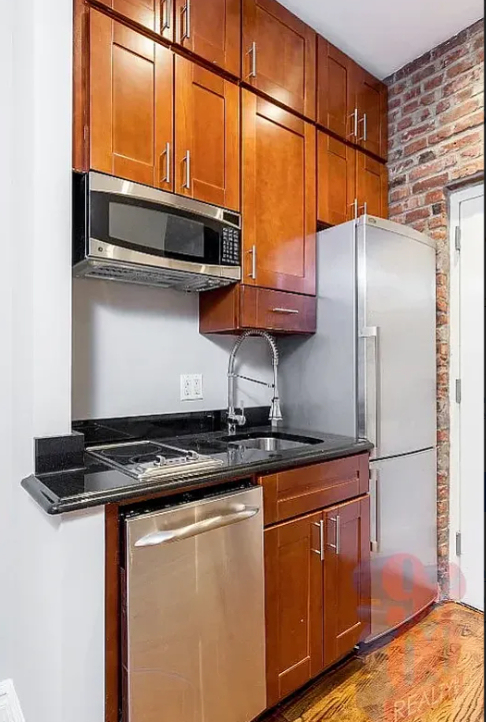 234 West 14th Street - Photo 2