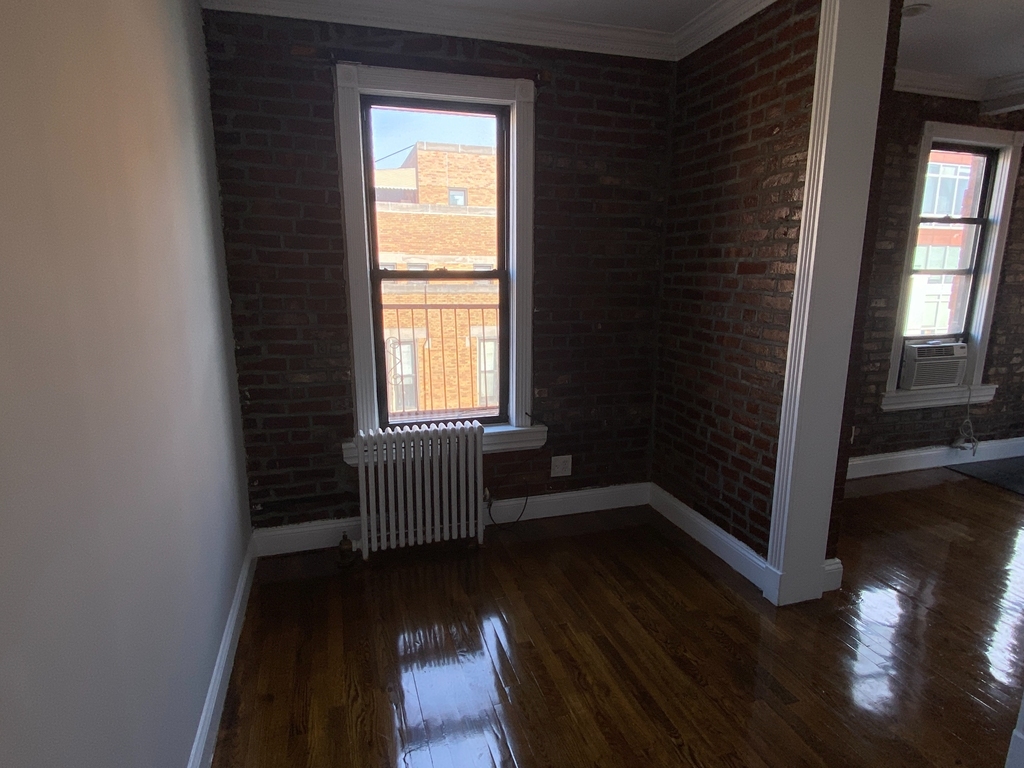 13th St & 1st Ave - Photo 4