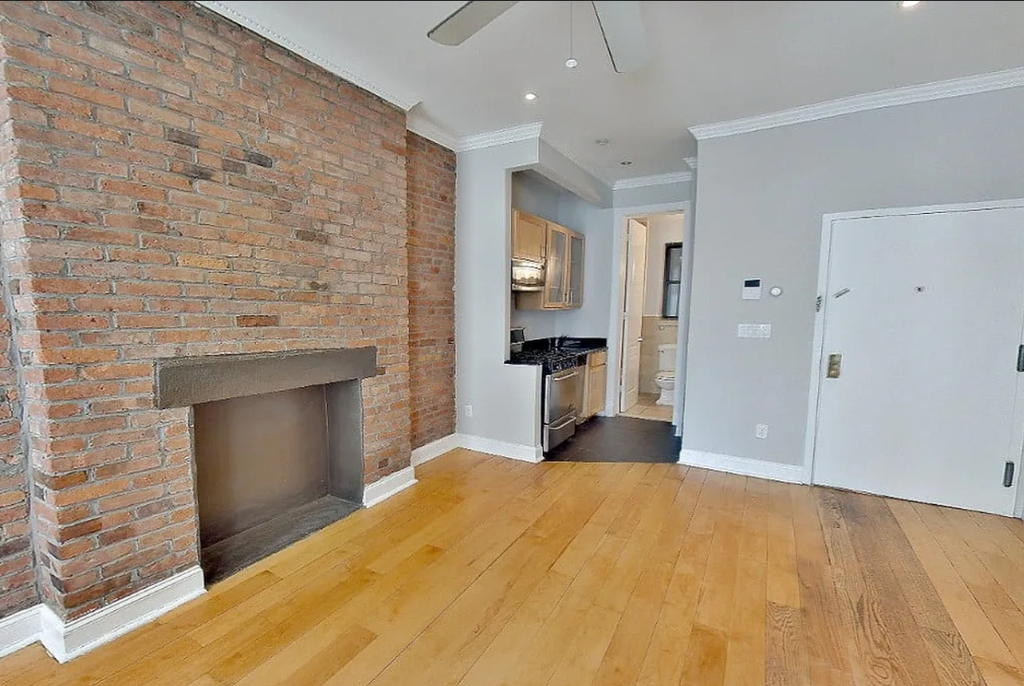 436 West 52nd Street - Photo 0