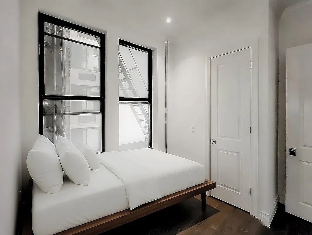 350 3rd Avenue - Photo 3