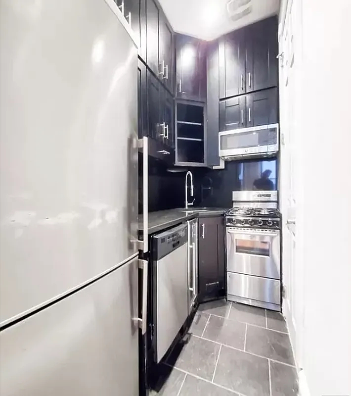 53 Leroy Street - Photo 4