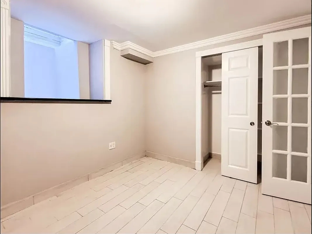 53 Leroy Street - Photo 3