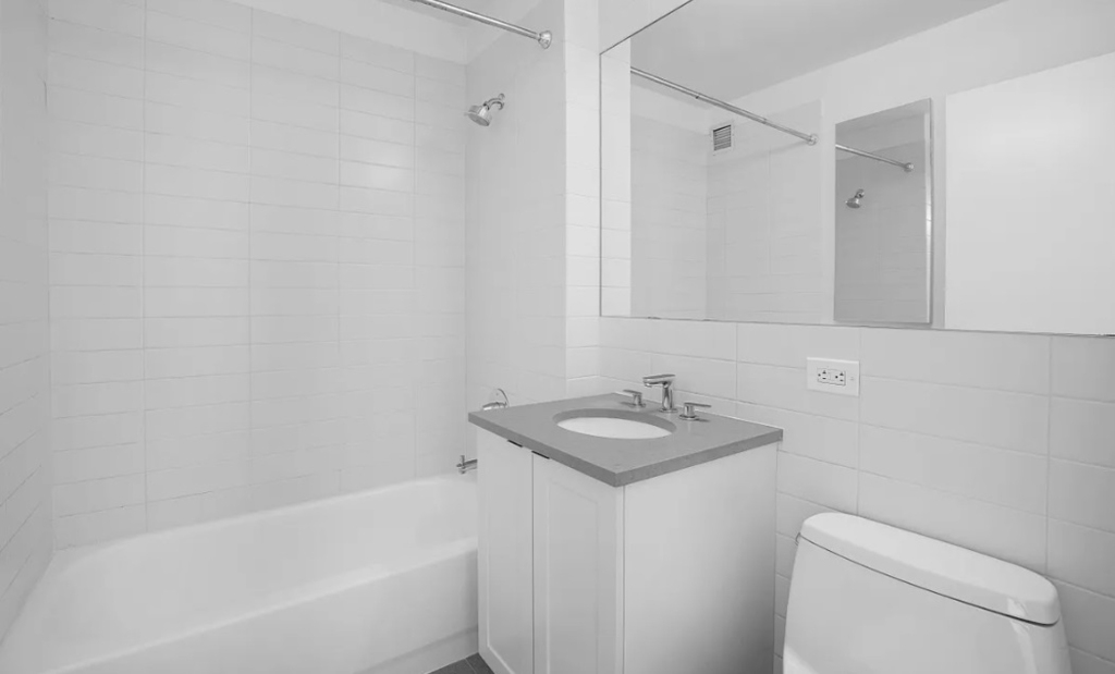 West 42nd Street - Photo 3