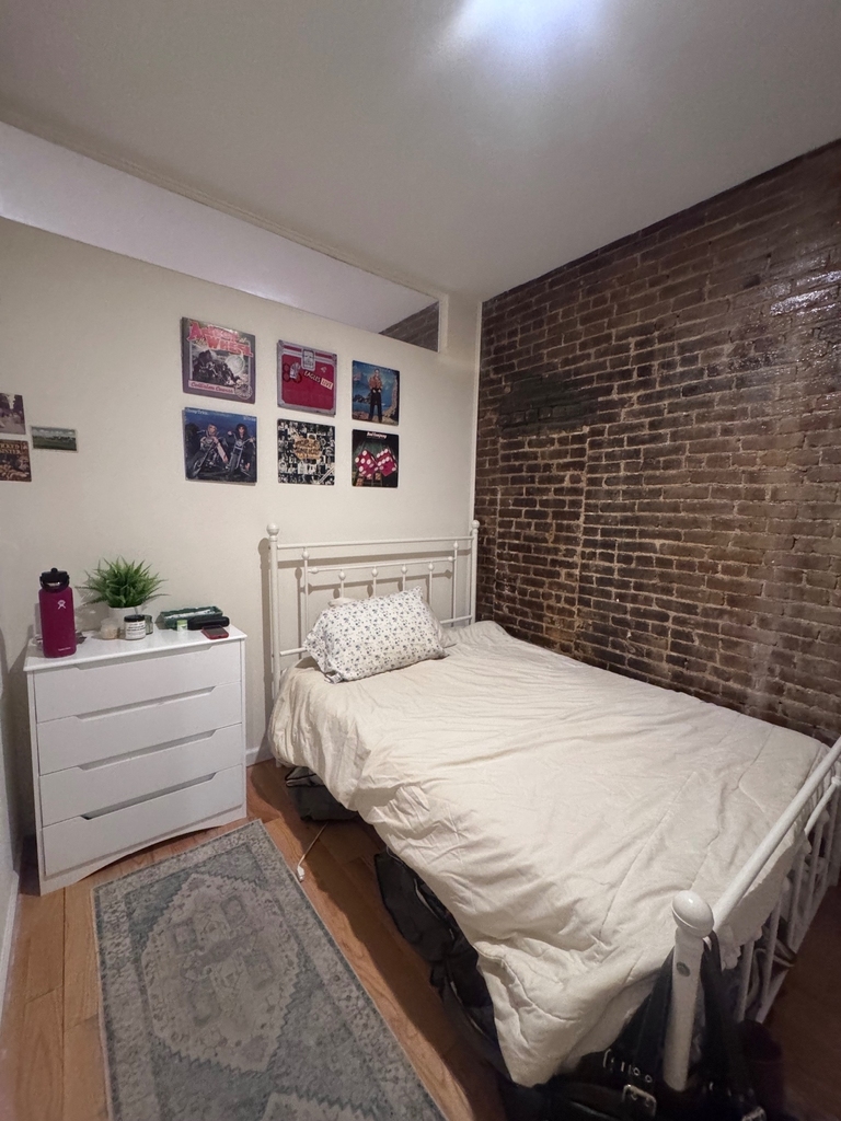 1299 1st Avenue - Photo 2