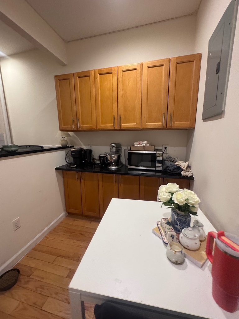 1299 1st Avenue - Photo 4