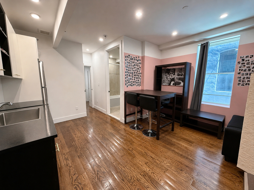 323 Woodbine Street - Photo 5
